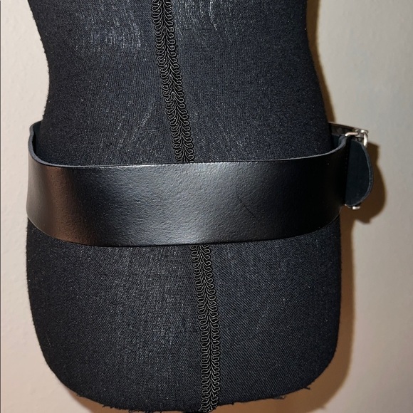 ESCADA Women’s Brushed Silver Floral Buckle with Wide Black Leather Belt VTG main image 10